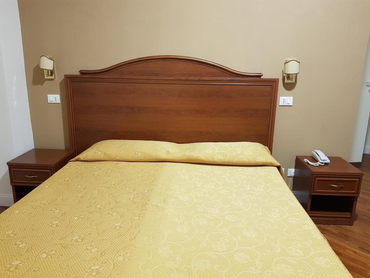 Hotel Villa Aricia Ariccia Εξωτερικό φωτογραφία